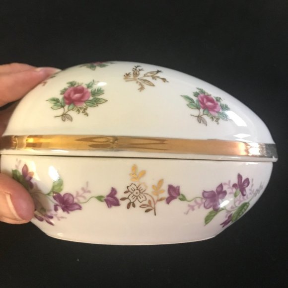 Vintage Ucagco Ceramic Japan Egg Shaped Covered Dish Roses - Picture 2 of 7